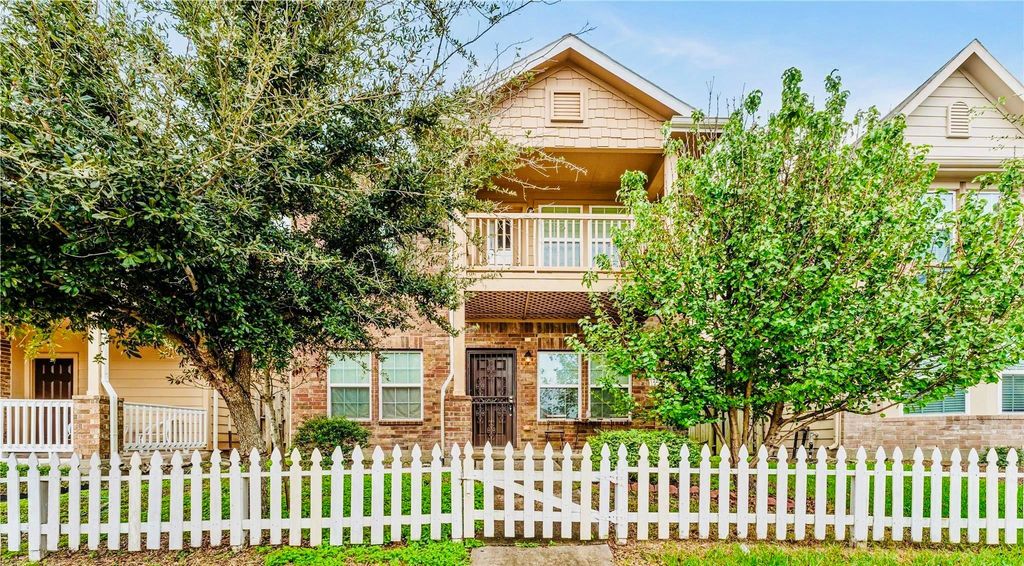 7255 Autumn Sun Drive, Houston, TX 77083