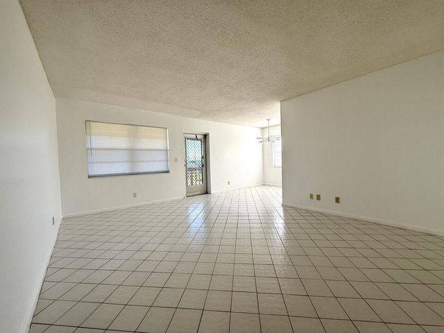9 Hastings A 9, West Palm Beach, FL 33417