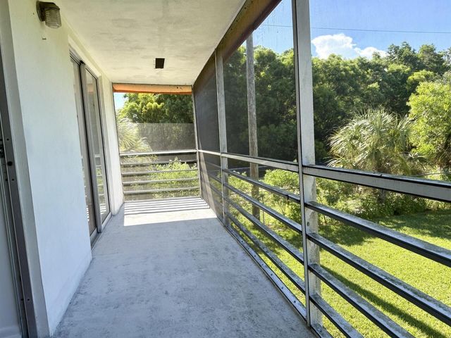 9 Hastings A 9, West Palm Beach, FL 33417
