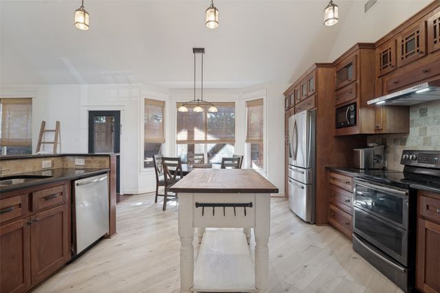 6914 Morningside Way, Sachse, TX 75048
