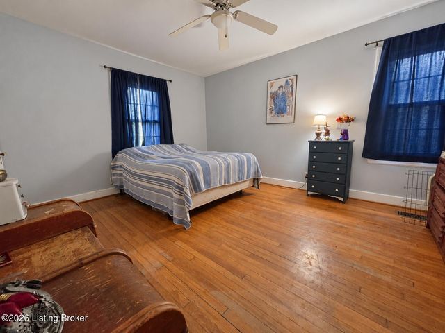 2328 Keswick Blvd, Louisville, KY 40217