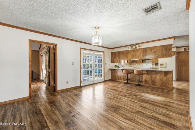 223 Ole Colony Road, Lafayette, LA 70506