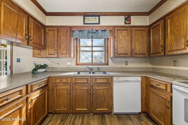 223 Ole Colony Road, Lafayette, LA 70506