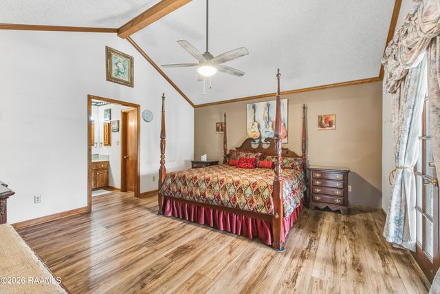 223 Ole Colony Road, Lafayette, LA 70506