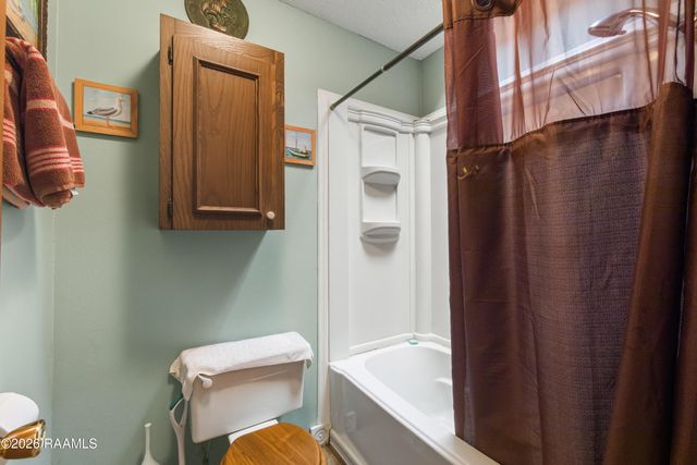 223 Ole Colony Road, Lafayette, LA 70506