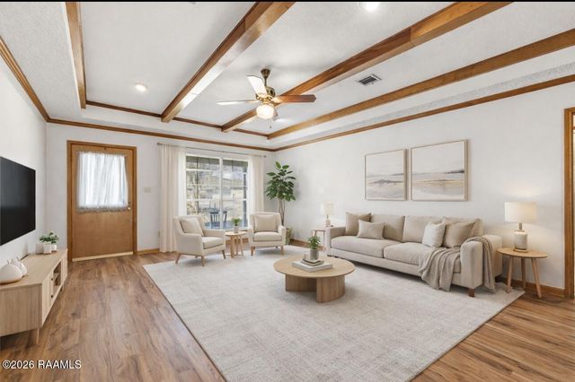 223 Ole Colony Road, Lafayette, LA 70506