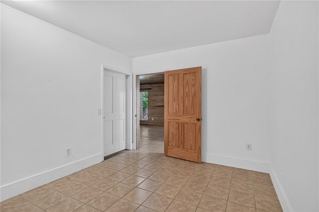 135 Crowes Drive, Walhalla, SC 29691