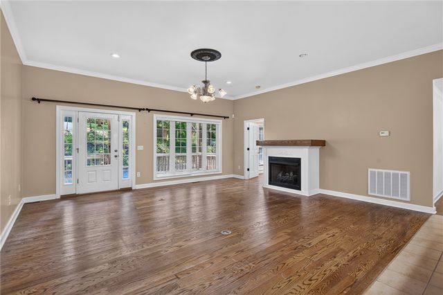 135 Crowes Drive, Walhalla, SC 29691