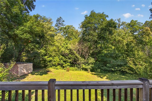 135 Crowes Drive, Walhalla, SC 29691