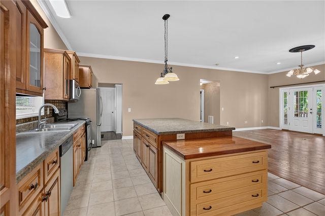 135 Crowes Drive, Walhalla, SC 29691