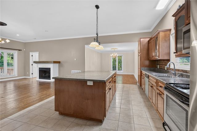 135 Crowes Drive, Walhalla, SC 29691