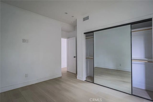11810 Gilmore Street, North Hollywood, CA 91606