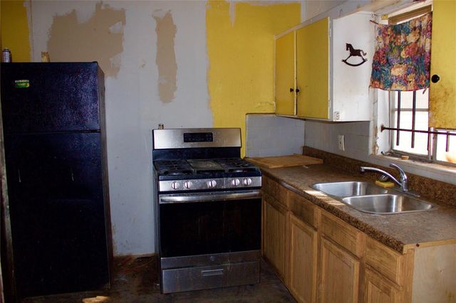 5218 Penfield Lane, Houston, TX 77021