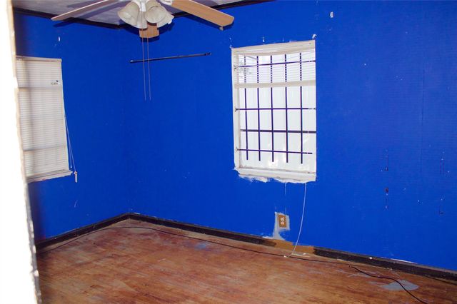 5218 Penfield Lane, Houston, TX 77021