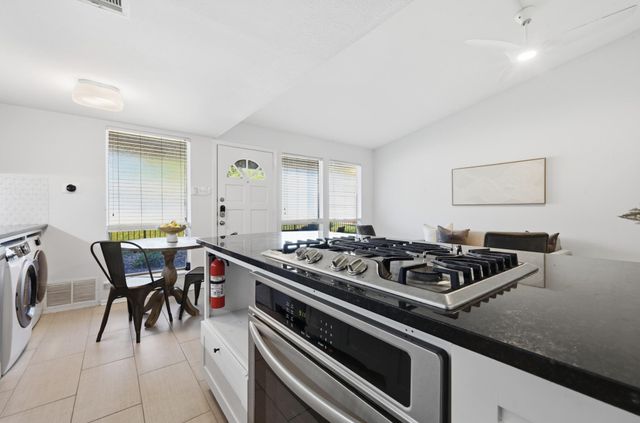5601 Woodrow Ave 3-113, Austin, TX 78756
