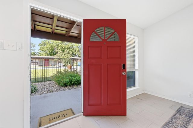 5601 Woodrow Ave 3-113, Austin, TX 78756