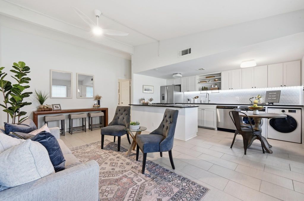 5601 Woodrow Ave 3-113, Austin, TX 78756