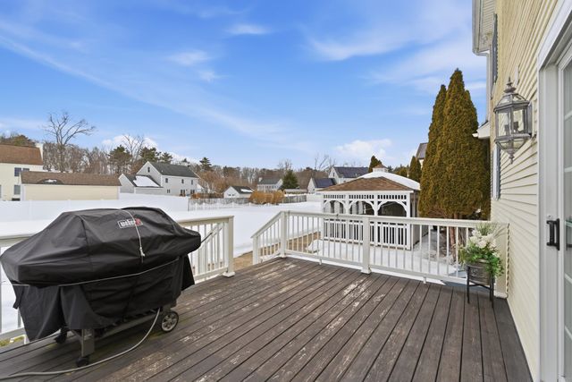 19 Viola Circle, Seabrook, NH 03874