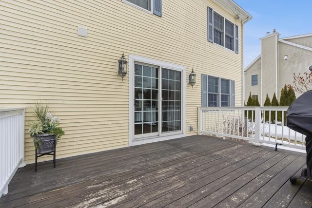 19 Viola Circle, Seabrook, NH 03874