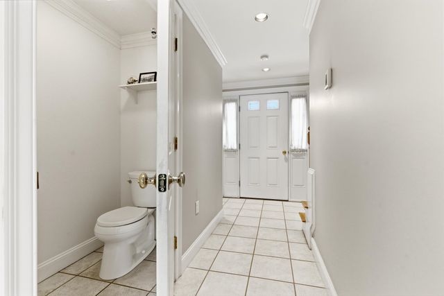 19 Viola Circle, Seabrook, NH 03874