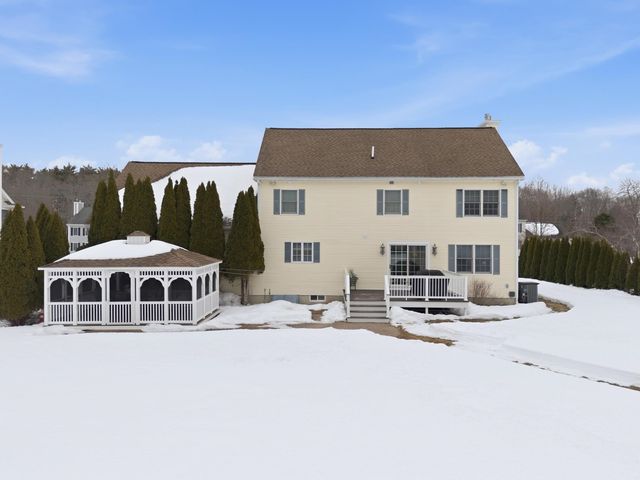 19 Viola Circle, Seabrook, NH 03874