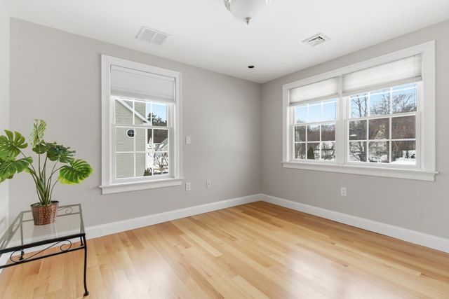 19 Viola Circle, Seabrook, NH 03874