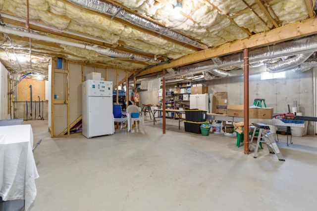 19 Viola Circle, Seabrook, NH 03874