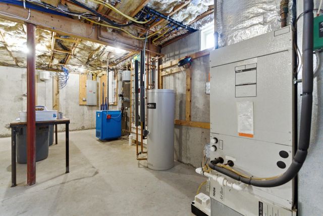 19 Viola Circle, Seabrook, NH 03874