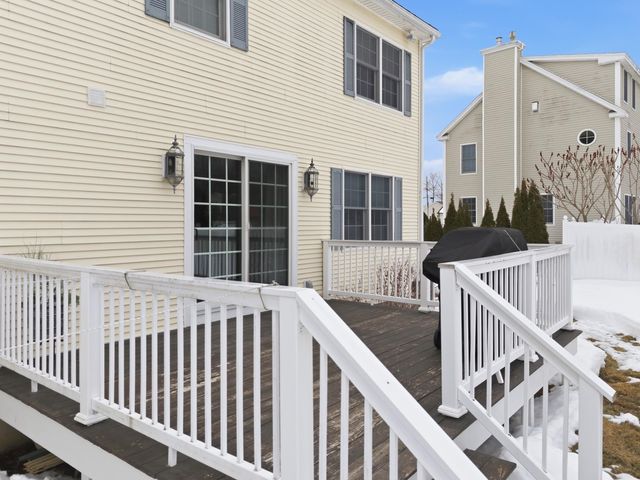 19 Viola Circle, Seabrook, NH 03874