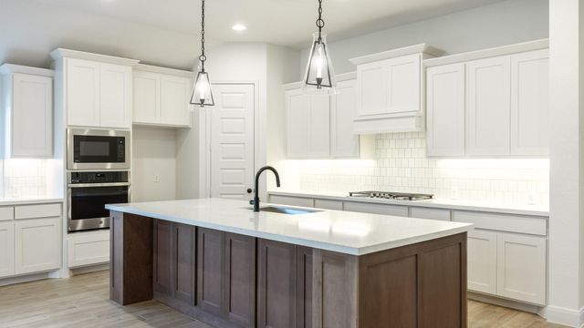 1504 Rodeo Ridge DR, Georgetown, TX 78628