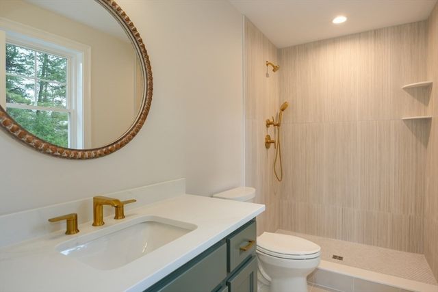 21 Winter St., Medfield, MA 02052