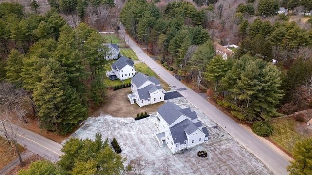 21 Winter St., Medfield, MA 02052