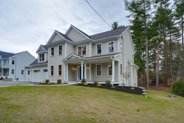 21 Winter St., Medfield, MA 02052