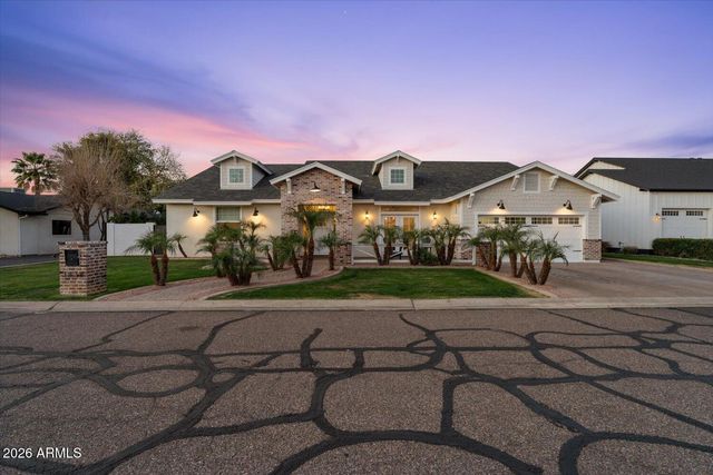 3838 E DEVONSHIRE Avenue, Phoenix, AZ 85018