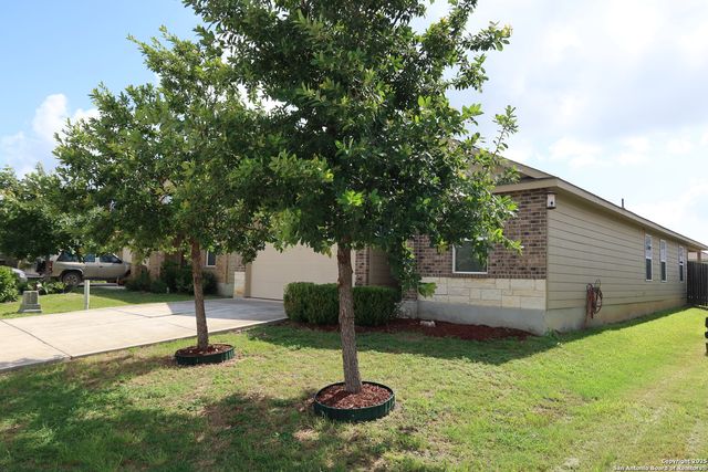 2414 Rainbow Basin, Converse, TX 78109