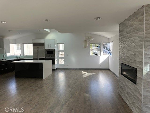 510 Ardmore Avenue, Hermosa Beach, CA 90254