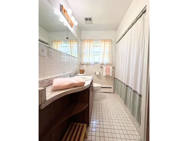 23591 Norcrest Drive, Southfield, MI 48033