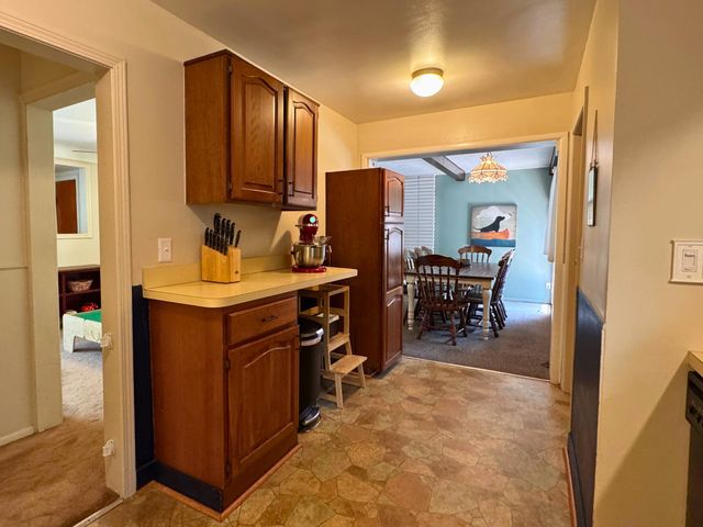 23591 Norcrest Drive, Southfield, MI 48033
