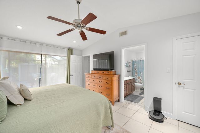 1433 Captains Walk 18d, Fort Pierce, FL 34950