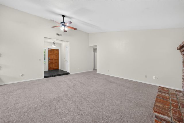 1554 E Utah Avenue, Fresno, CA 93720
