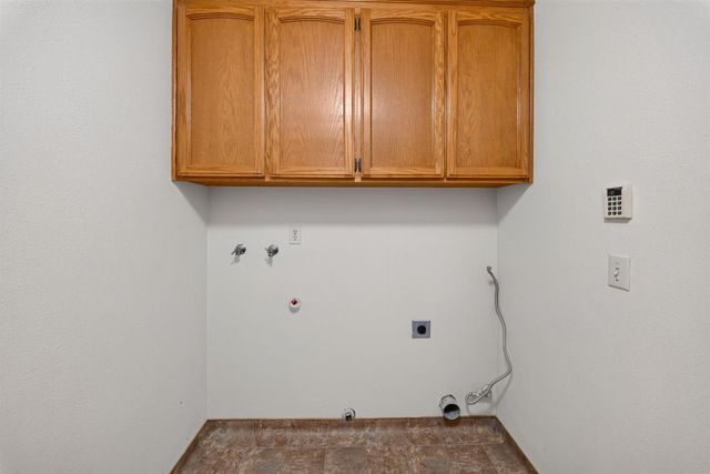 1554 E Utah Avenue, Fresno, CA 93720