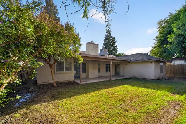 1554 E Utah Avenue, Fresno, CA 93720