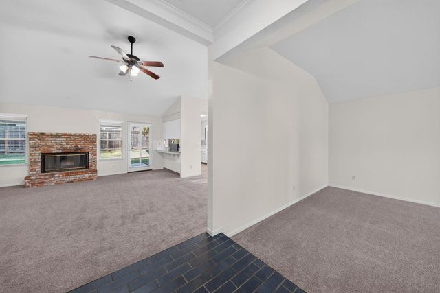 1554 E Utah Avenue, Fresno, CA 93720