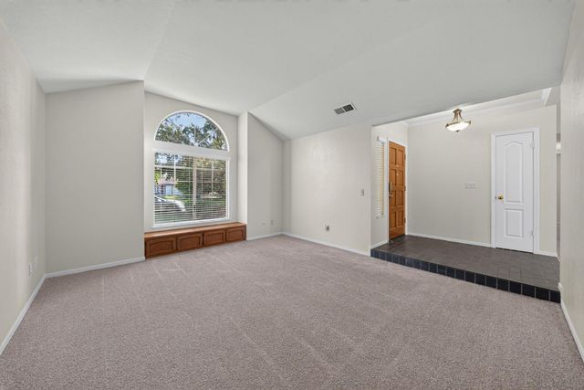 1554 E Utah Avenue, Fresno, CA 93720
