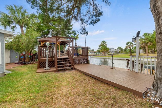 7235 MARYLAND AVENUE, Hudson, FL 34667