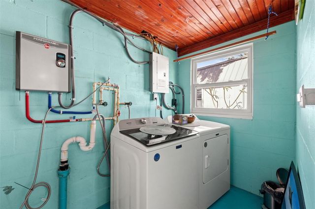 7235 MARYLAND AVENUE, Hudson, FL 34667