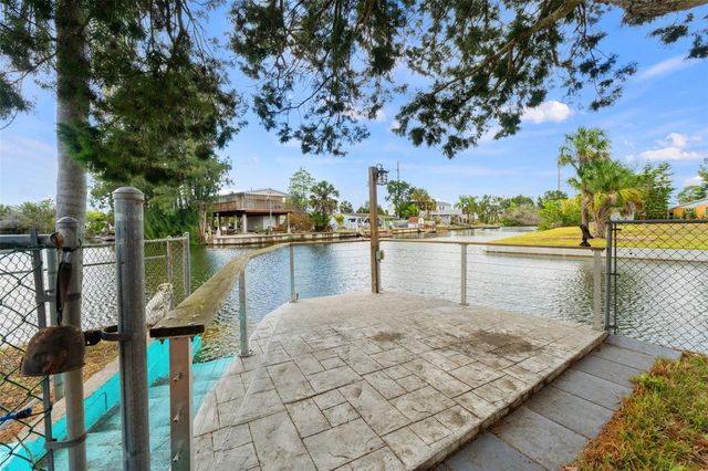 7235 MARYLAND AVENUE, Hudson, FL 34667