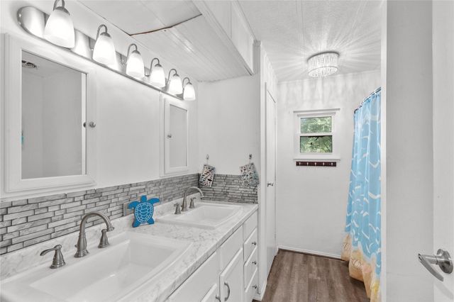 16220 Hudson Road, Santa Fe, TX 77517