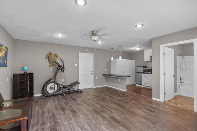 16220 Hudson Road, Santa Fe, TX 77517