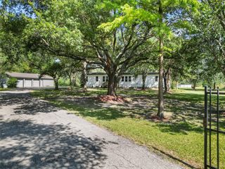16220 Hudson Road, Santa Fe, TX 77517